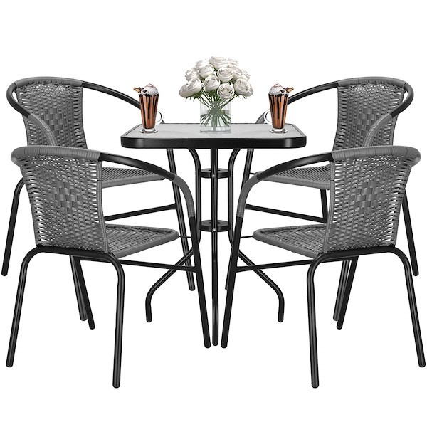 Meble na balkon: stolik kawowy z kwadratowym blatem z szkła hartowanego, 4 krzesła metalowe do ogrodu czarno-szary