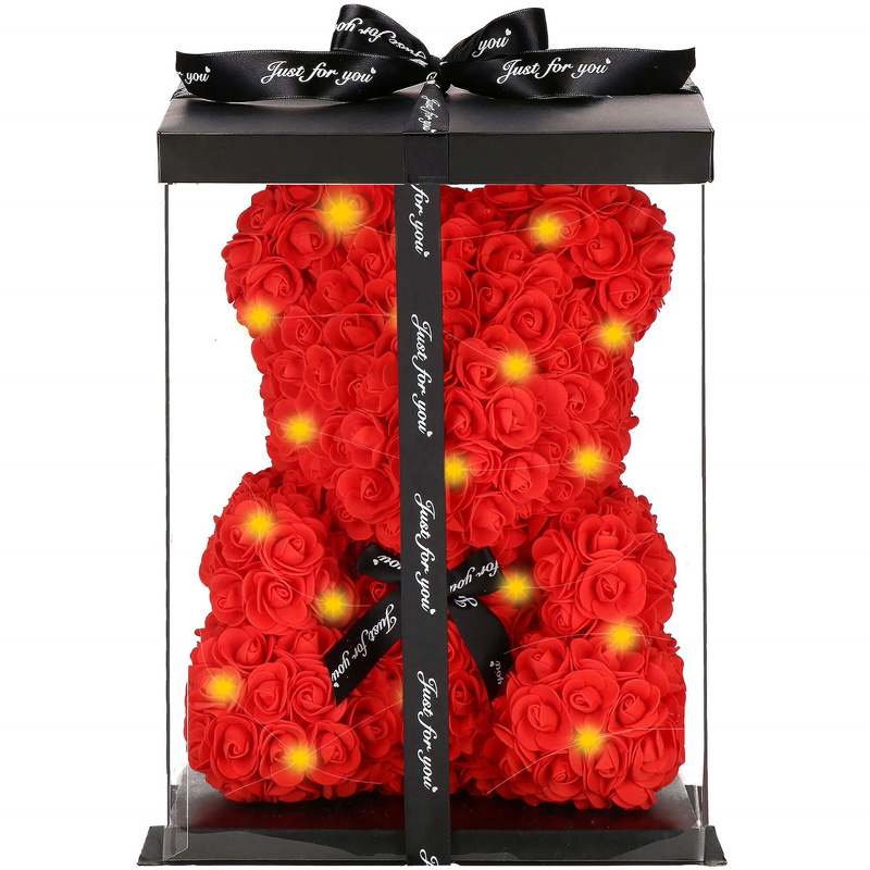 Miś z róż 40 cm czerwony z czarną kokardką i lampkami LED biały ciepły