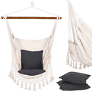 Brazylijski hamak z frędzlami i szarymi poduszkami impregnowany